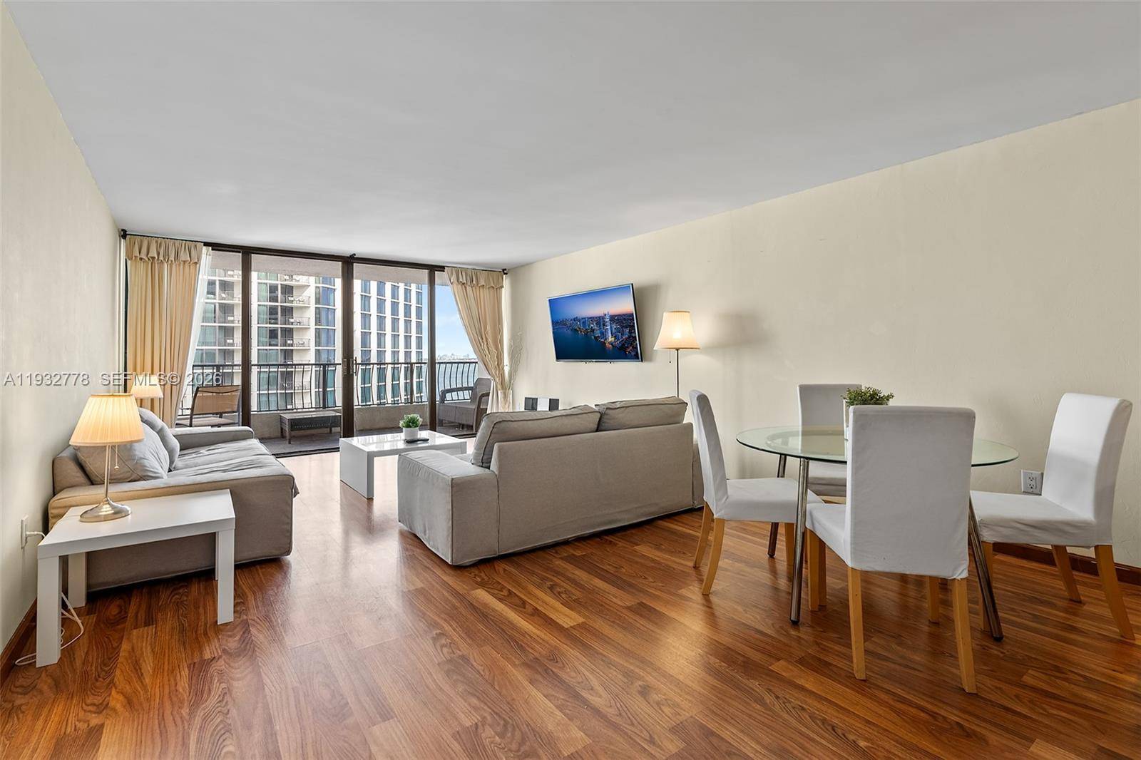 555 NE 15th StMiami - VENETIA CONDO condo unit 14G - picture