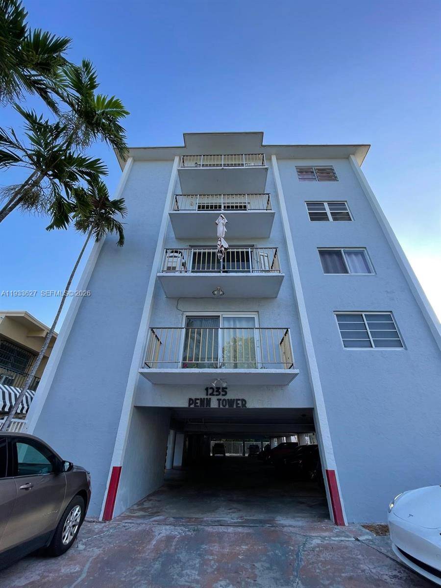 1235 Pennsylvania AveMiami Beach - PENN TOWERS CONDO condo unit 4E - picture