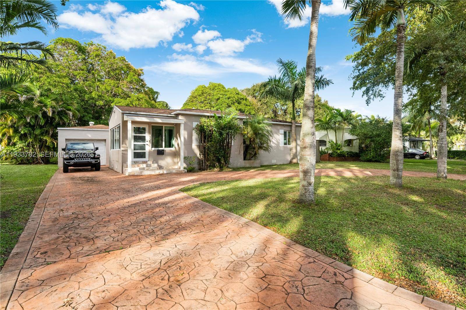 125 NW 88th StEl Portal - picture