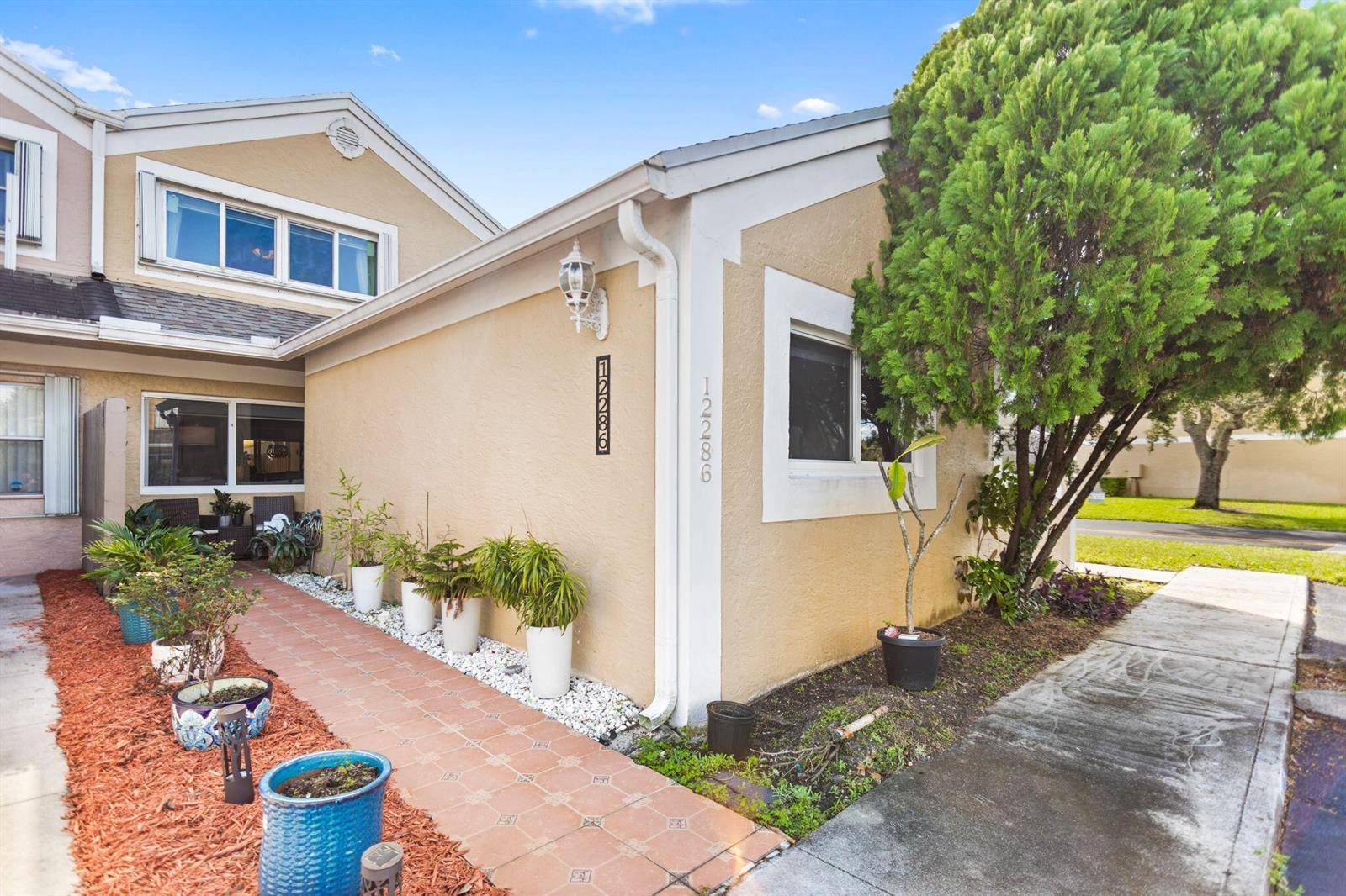12286 NW 14thPembroke Pines - picture