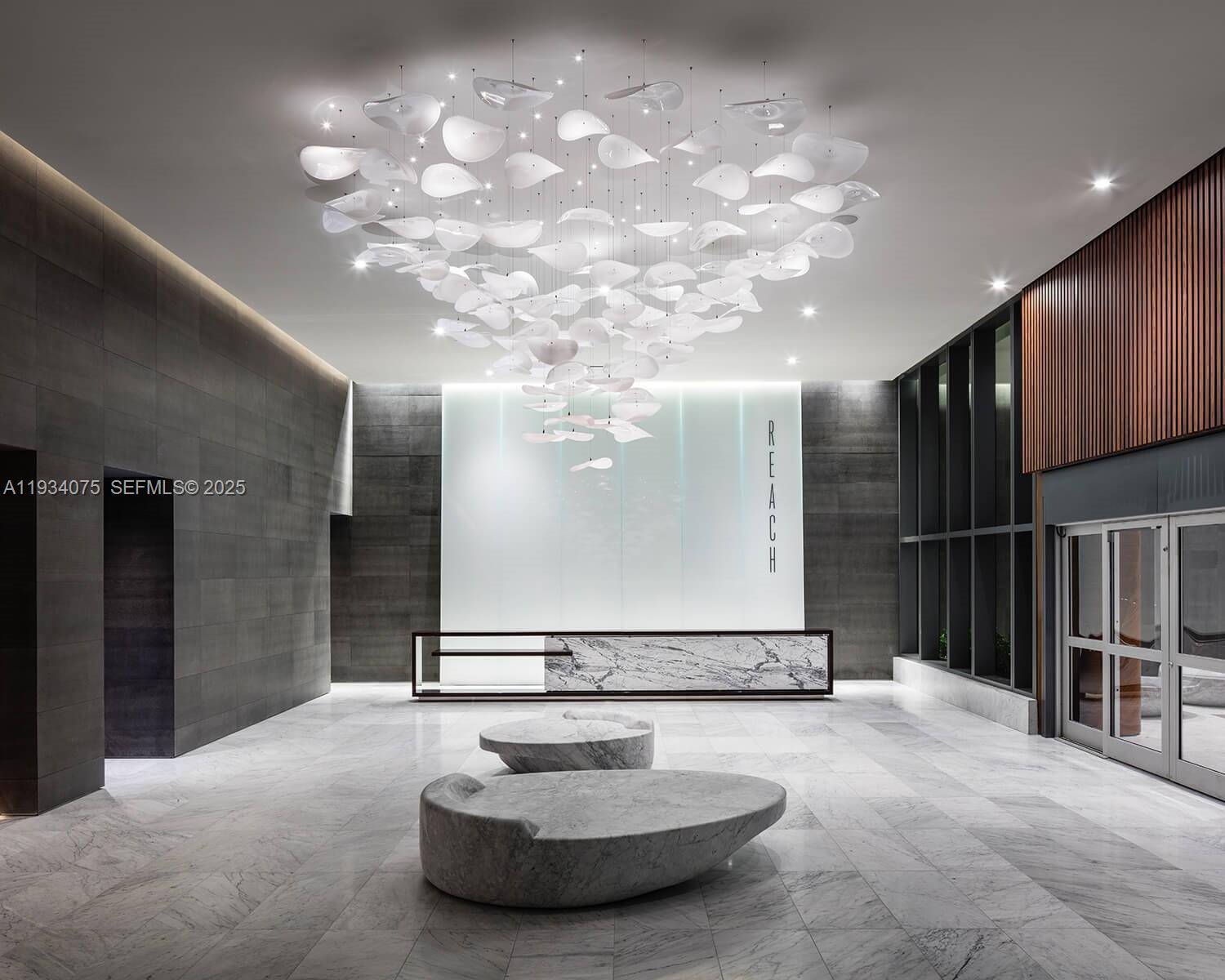 68 SE 6th StMiami - Condo 5+ Stories,Condo condo unit 2006 - picture