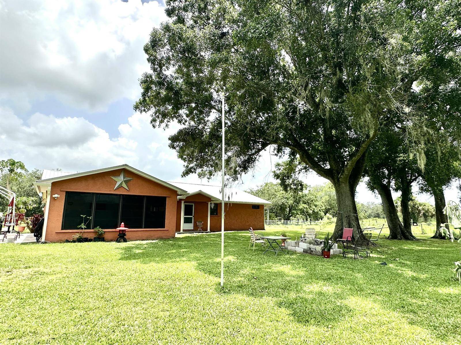 840 NW 141stOkeechobee - picture