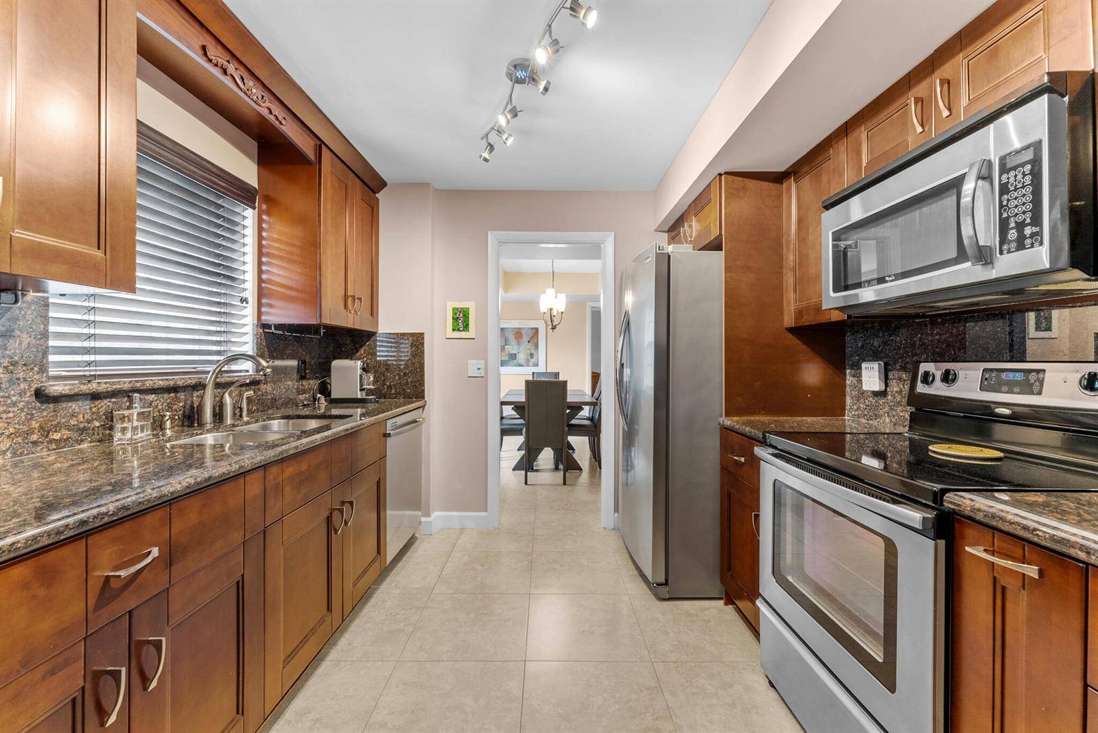 6300 NW 2ndBoca Raton - BOCA TEECA CONDO 8,BOCA TEECA condo unit 201 - picture