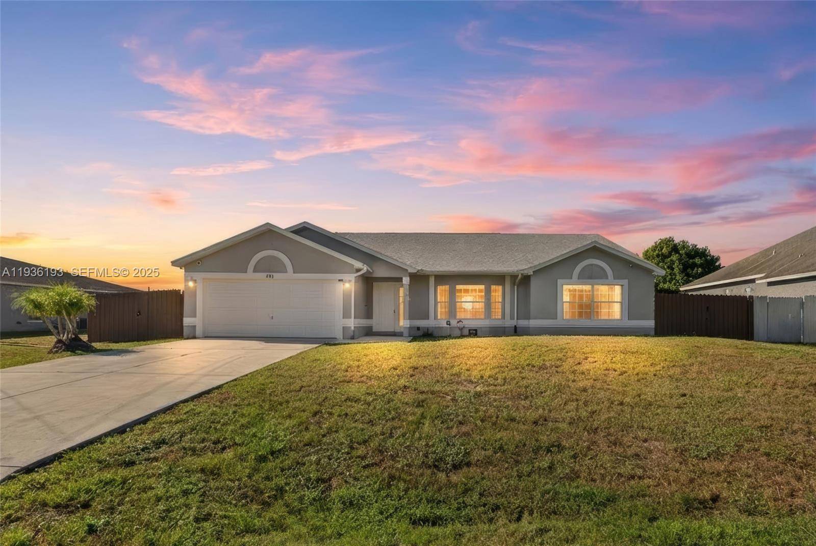 791 SW Hillsboro CirPort St. Lucie - picture
