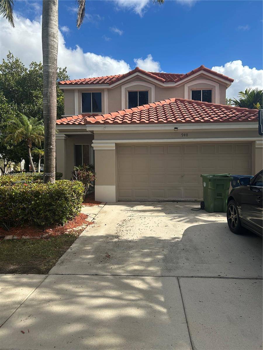 948 NW Phoenix WayWeston - picture
