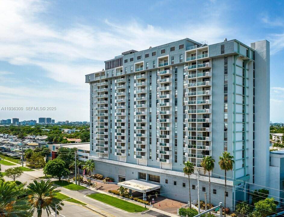 13499 Biscayne BlvdNorth Miami - Condo 5+ Stories,Condo condo unit 1013 - picture