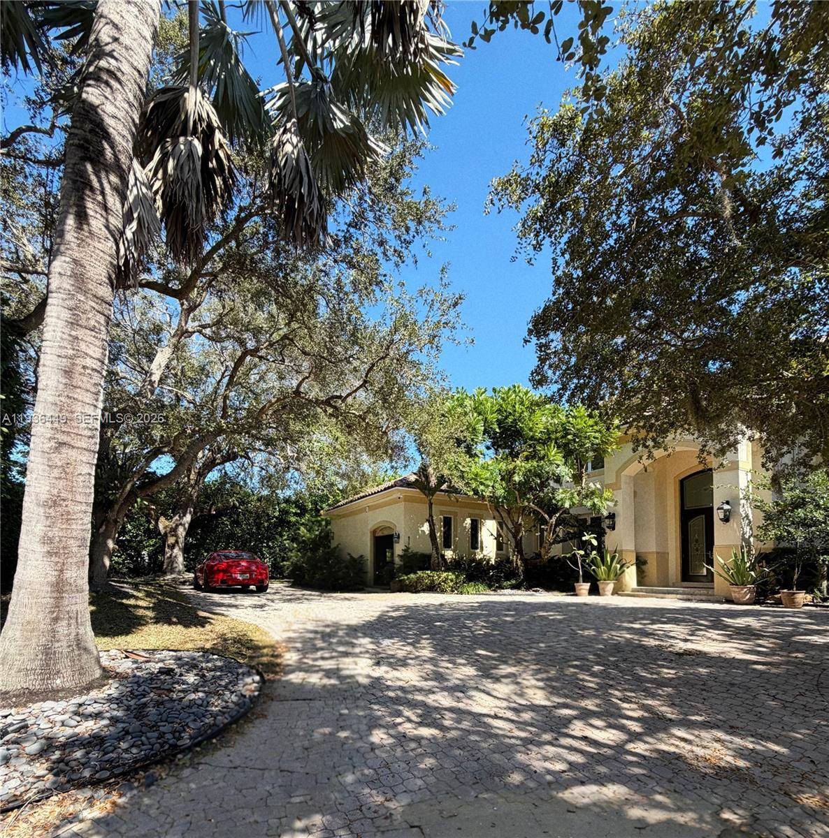 673 Destacada AveCoral Gables - picture