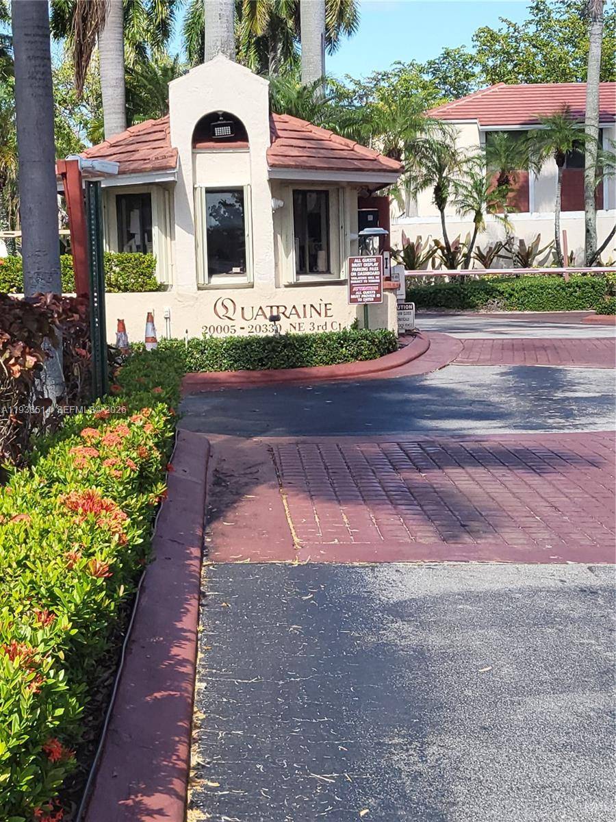 20310 NE 3rd CtMiami - QUATRAINE CONDO IV condo unit 2 - picture