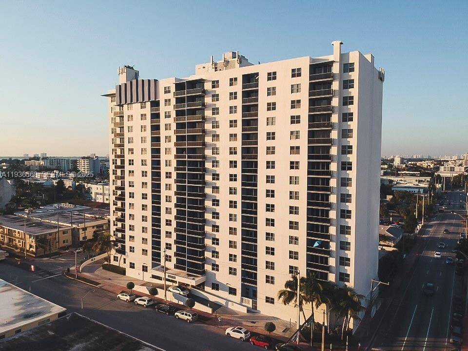 401 69th StMiami Beach - Condo 5+ Stories,Condo condo unit 304 - picture