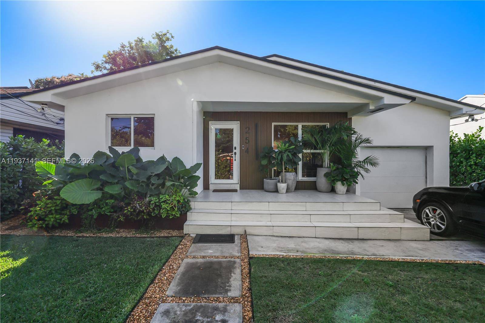 254 NW 43rd StMiami - picture