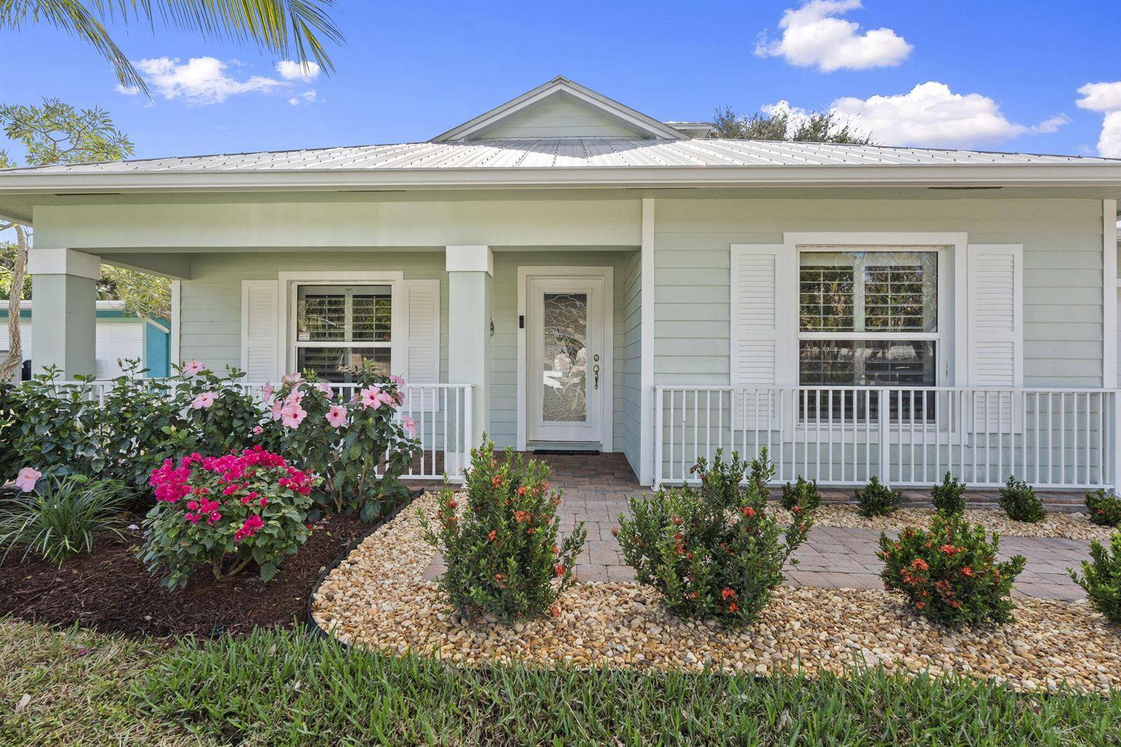 339 SW WinnacheeStuart - picture
