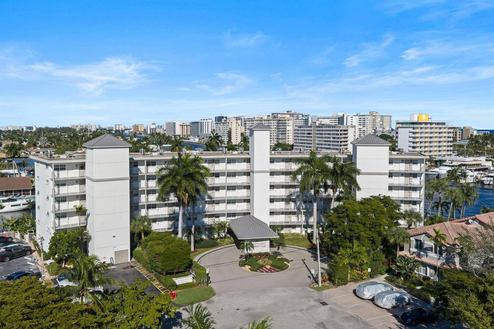 140 NE 28thPompano Beach - Pompano Yacht& Beach Club condo unit 406 - picture