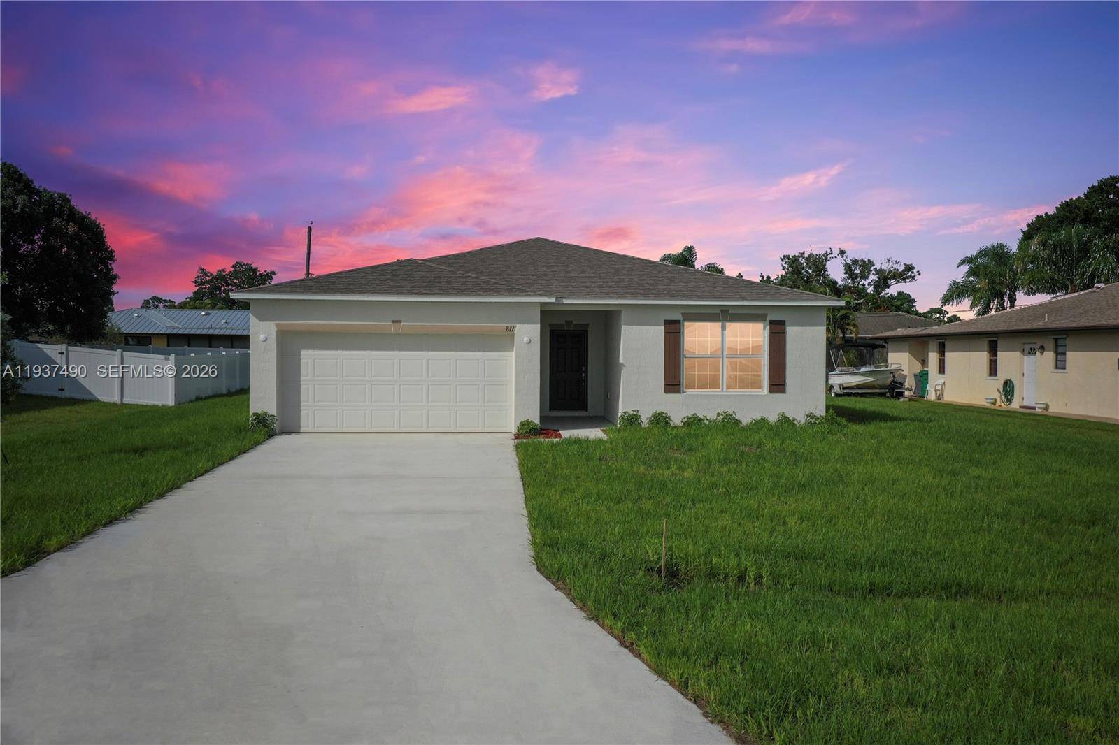 811 SE Seahouse DrPort St. Lucie - picture