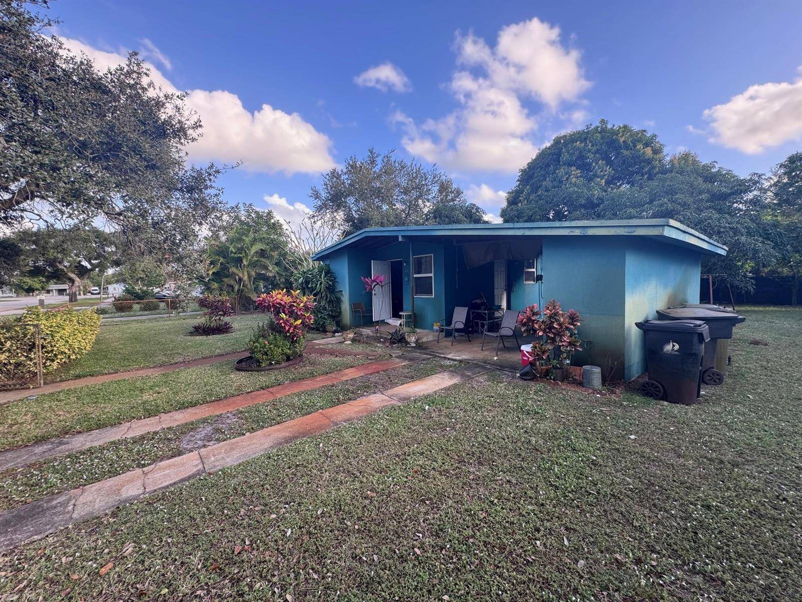 924 NW 14Fort Lauderdale - picture