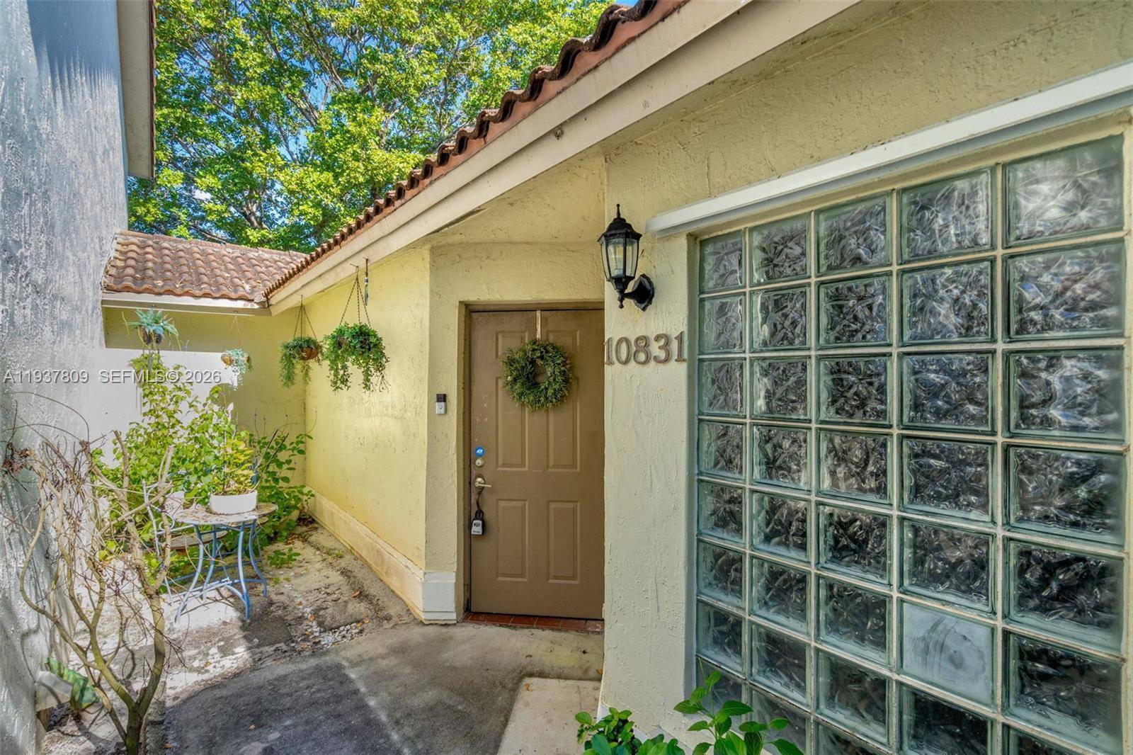 10831 NW 3rd CtPembroke Pines - picture