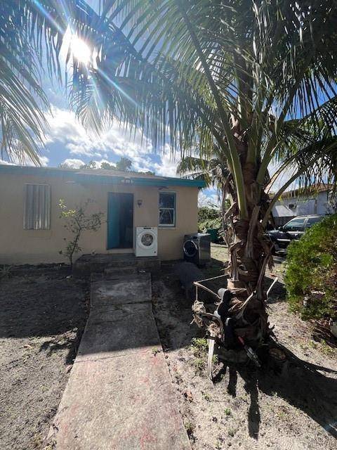 2956 NW 49thMiami - picture