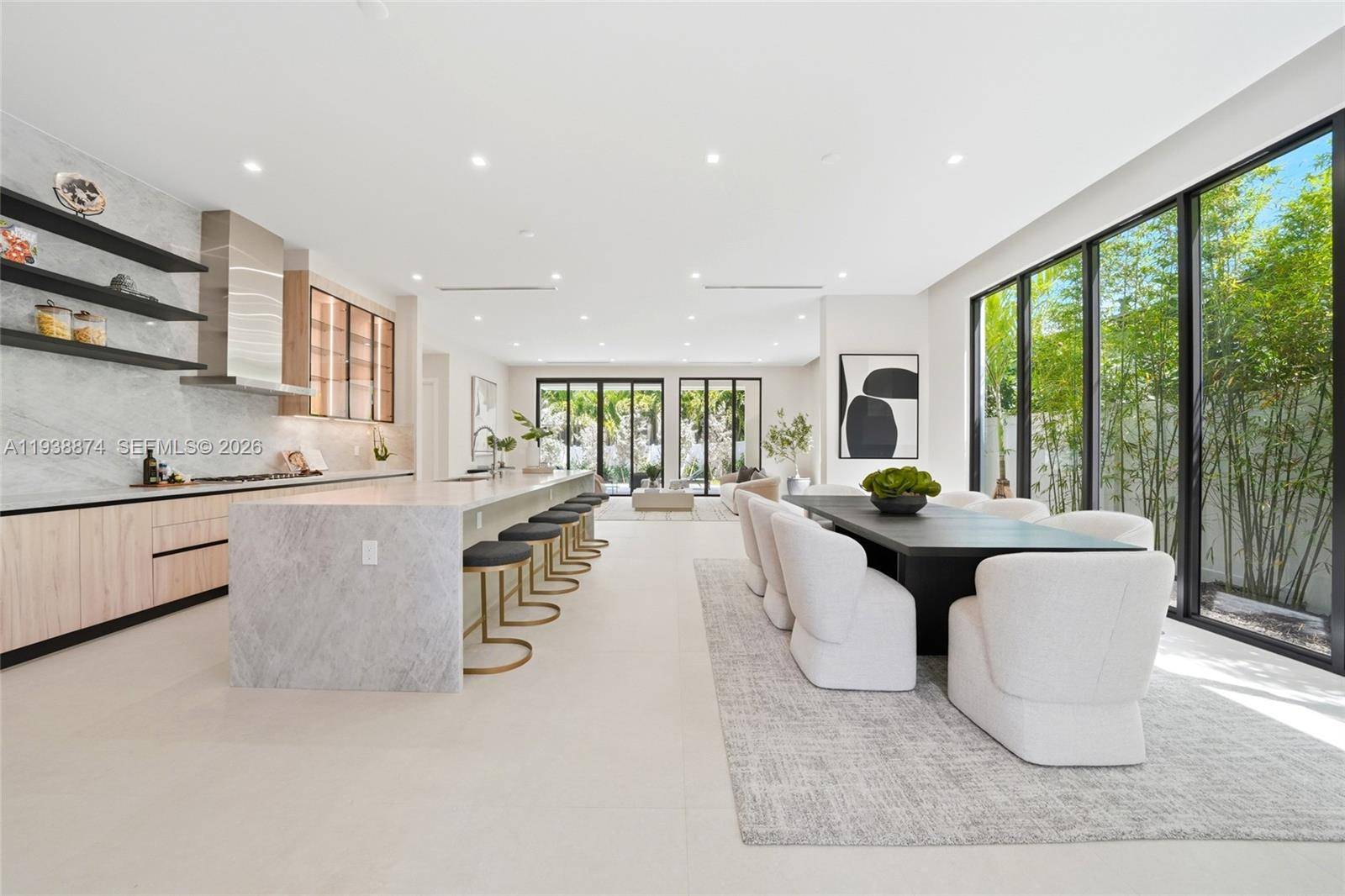 1117 SE 9th StFort Lauderdale - picture