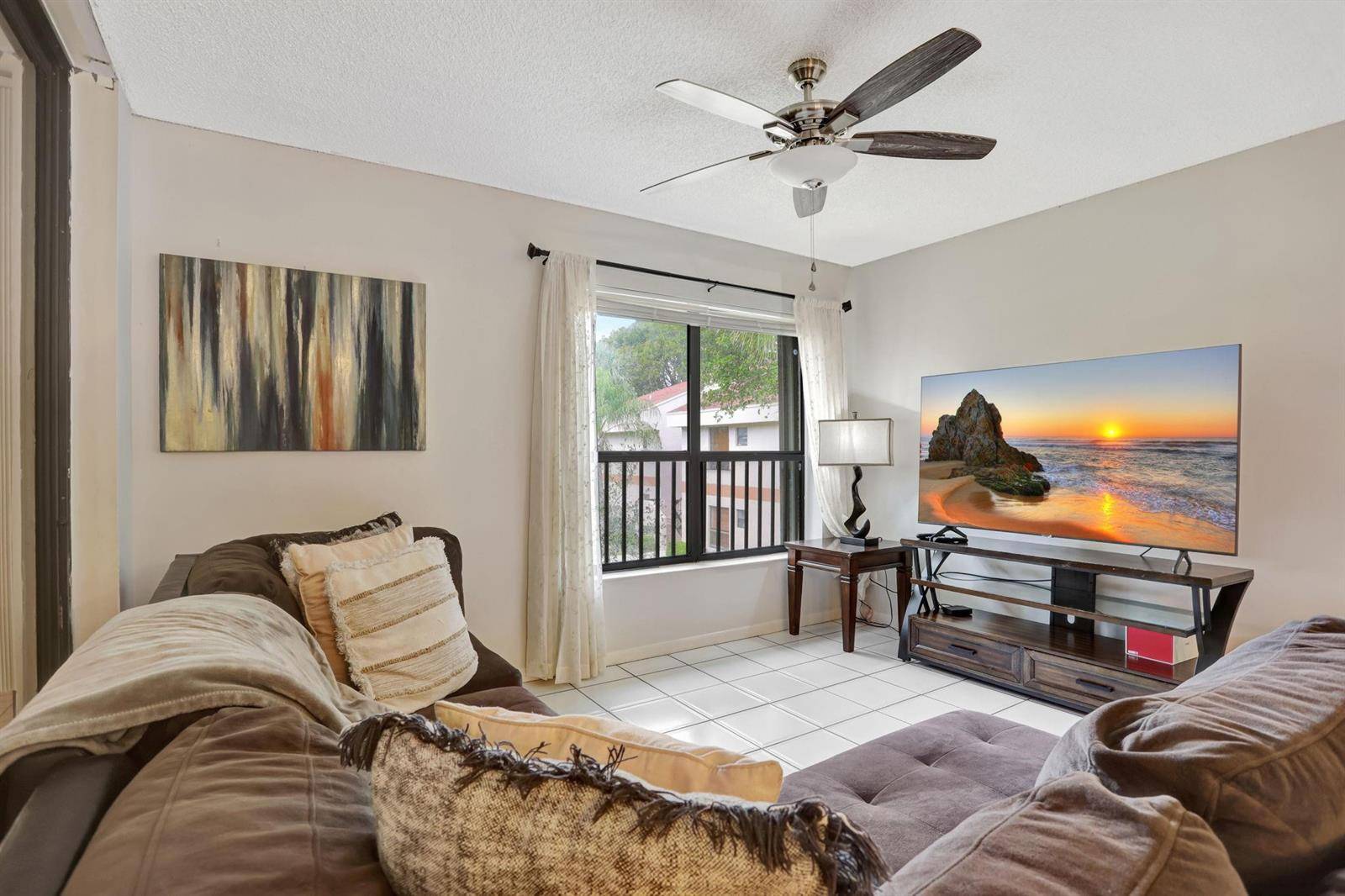 2748 S CarambolaCoconut Creek - APPLEWOOD 2 condo unit 1923 - picture