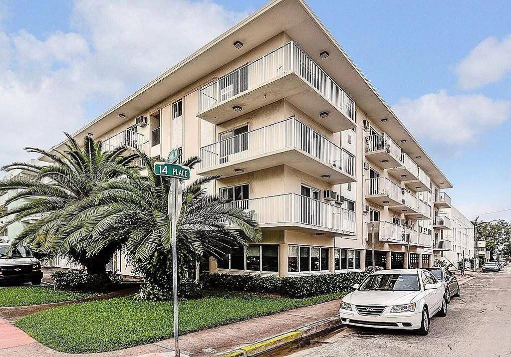 1420 Pennsylvania AveMiami Beach - Condo 1-4 Stories,Condo condo unit 210 - picture