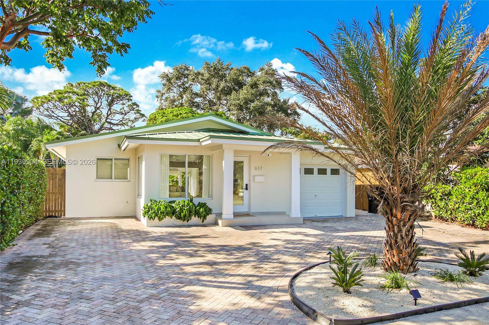 617 SW 5th AveFort Lauderdale - picture