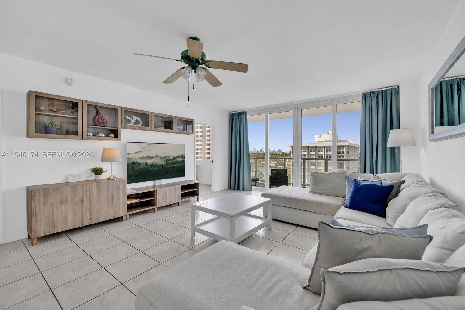 5601 Collins AveMiami Beach - THE PAVILION CONDO condo unit 825 - picture