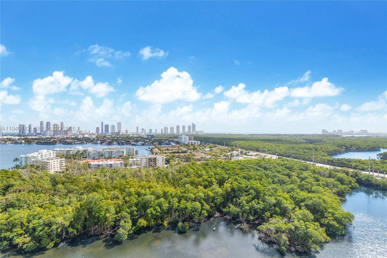 16385 Biscayne BlvdNorth Miami Beach - Condo 5+ Stories,Condo condo unit 2017 - picture