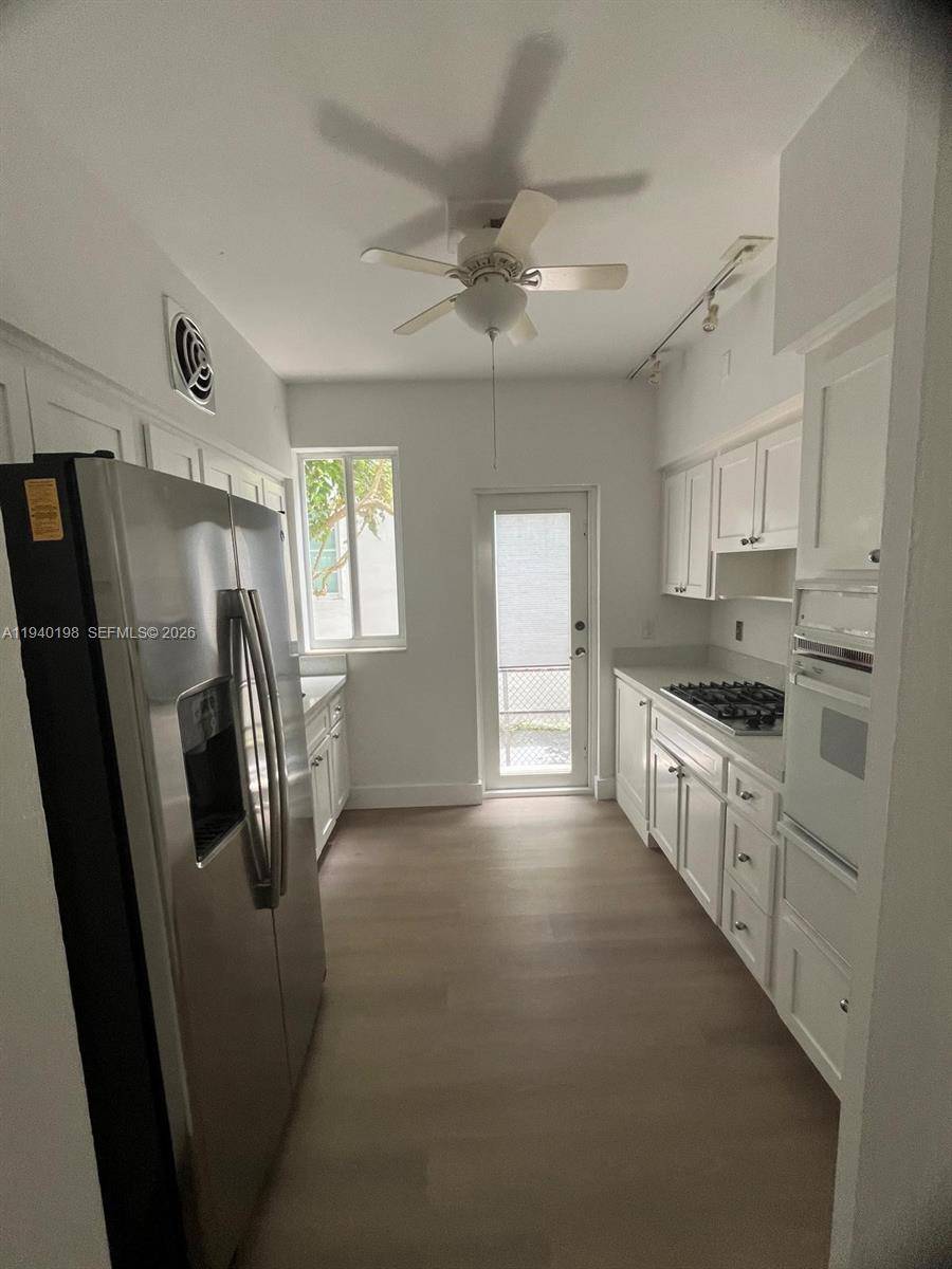 3921 N Meridian AveMiami Beach - Apartments-Annual,Apartment condo unit 1A - picture