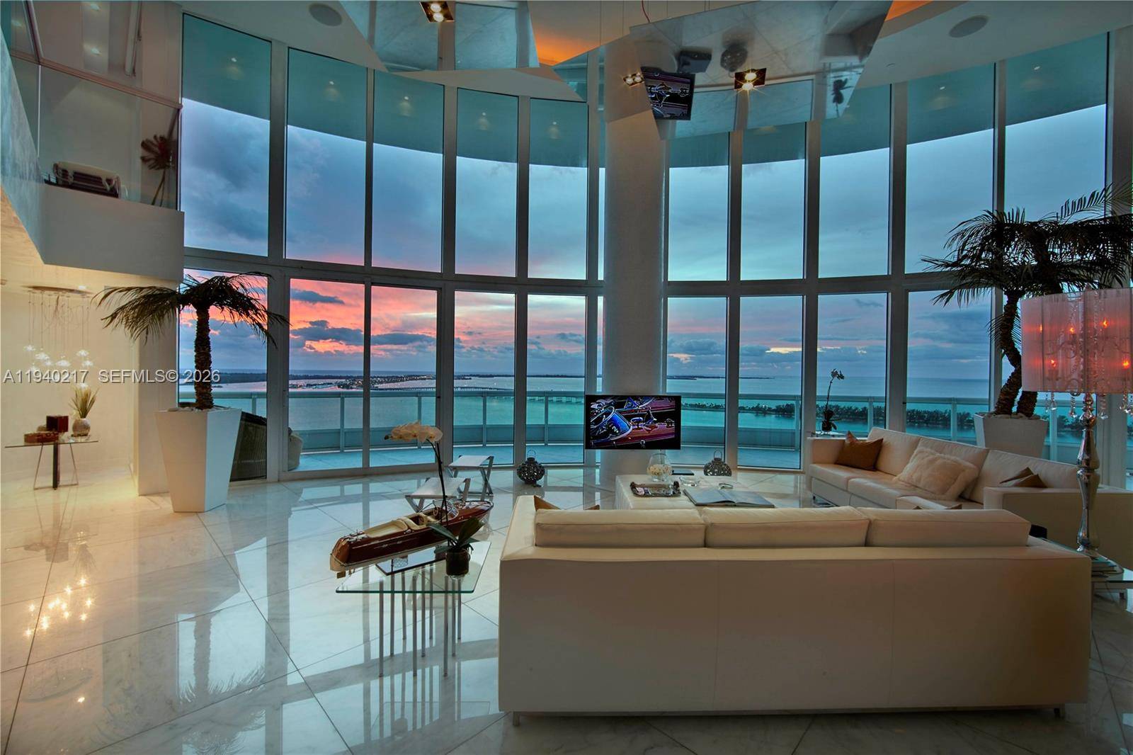 1643 Brickell AveMiami - Condo/Co-Op/Annual,Condo condo unit 2902 - picture