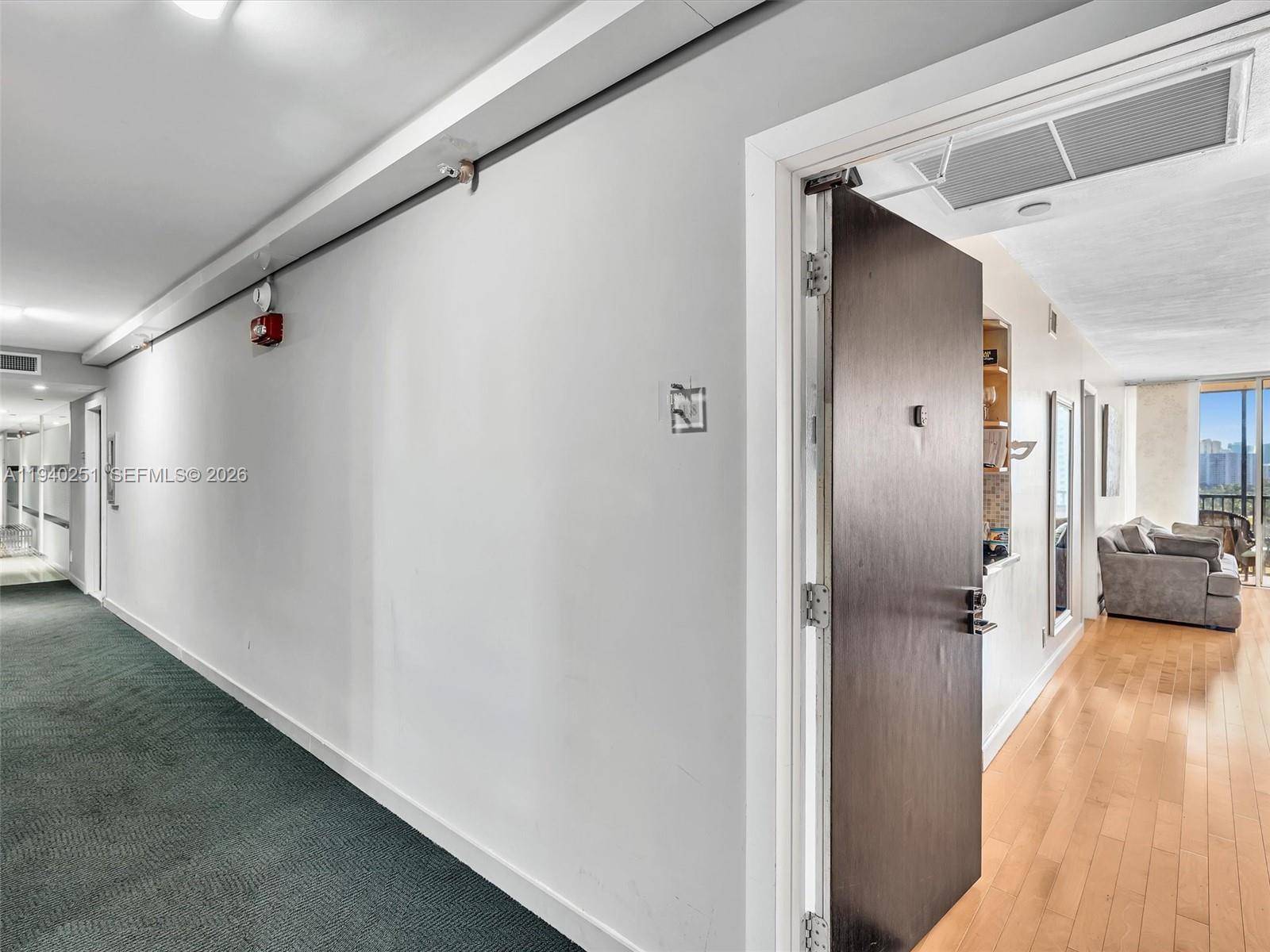 20379 W Country Club DrAventura - Condo 5+ Stories,Condo condo unit 1138 - picture