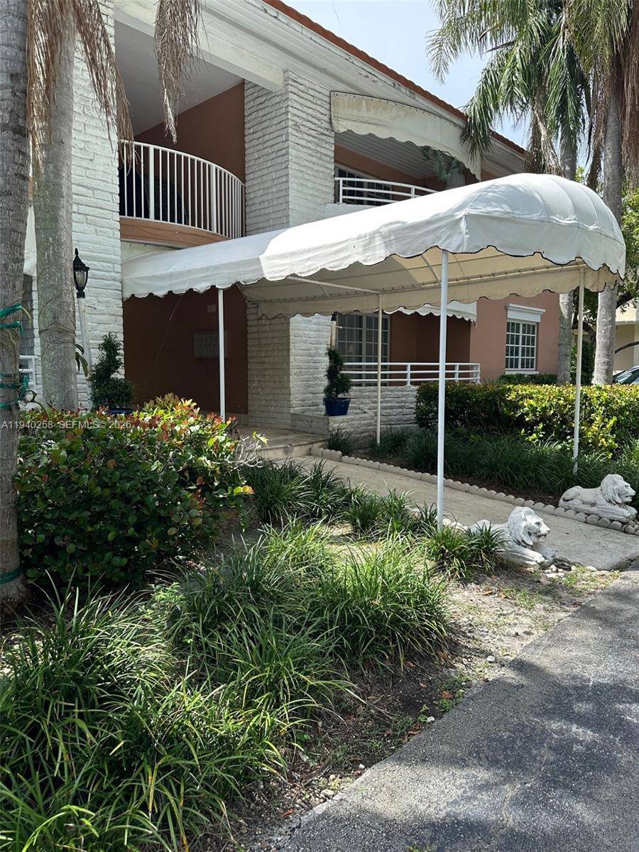 60 Park DrBal Harbour - Condo/Co-Op/Annual,Condo condo unit B - picture