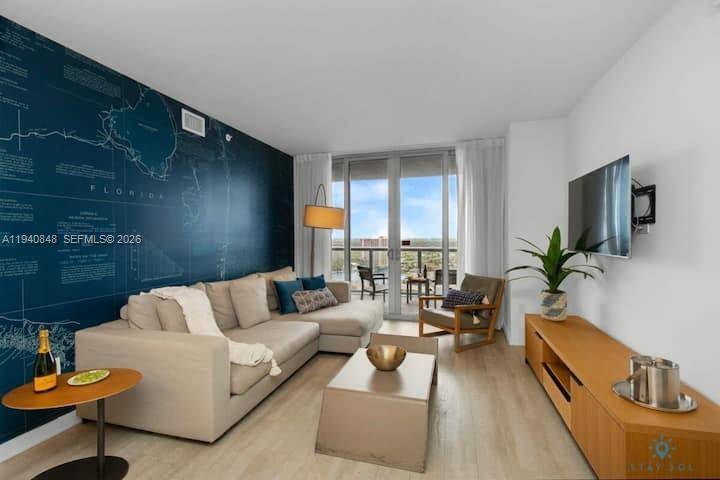 2602 E Hallandale Beach BlvdHallandale Beach - Condo 5+ Stories,Condo condo unit R2006 - picture