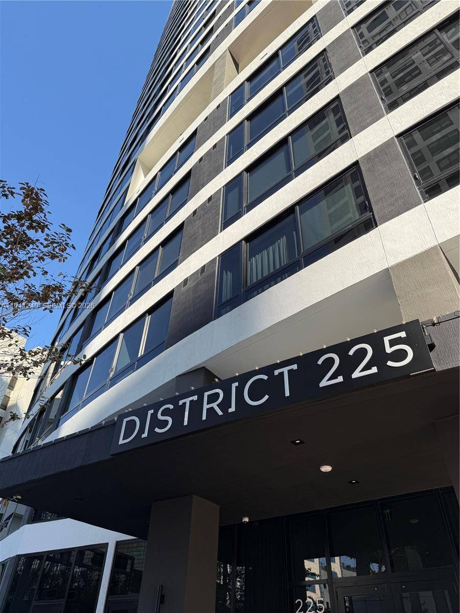 225 N MIAMI AVEMiami - DISTRICT condo unit 3505 - picture