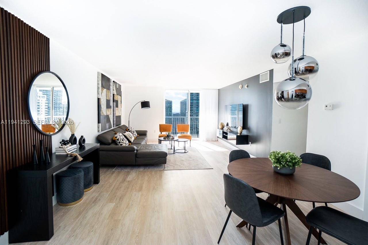 1200 Brickell Bay DrMiami - Condo 5+ Stories,Condo condo unit 3524 - picture