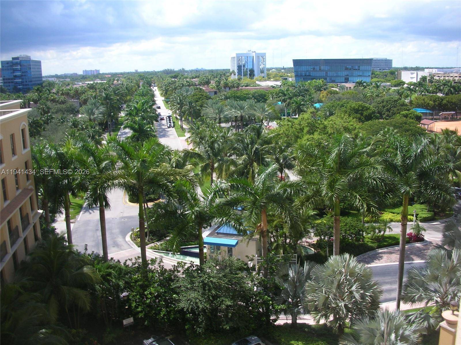 3102 NE 210th TerAventura - picture