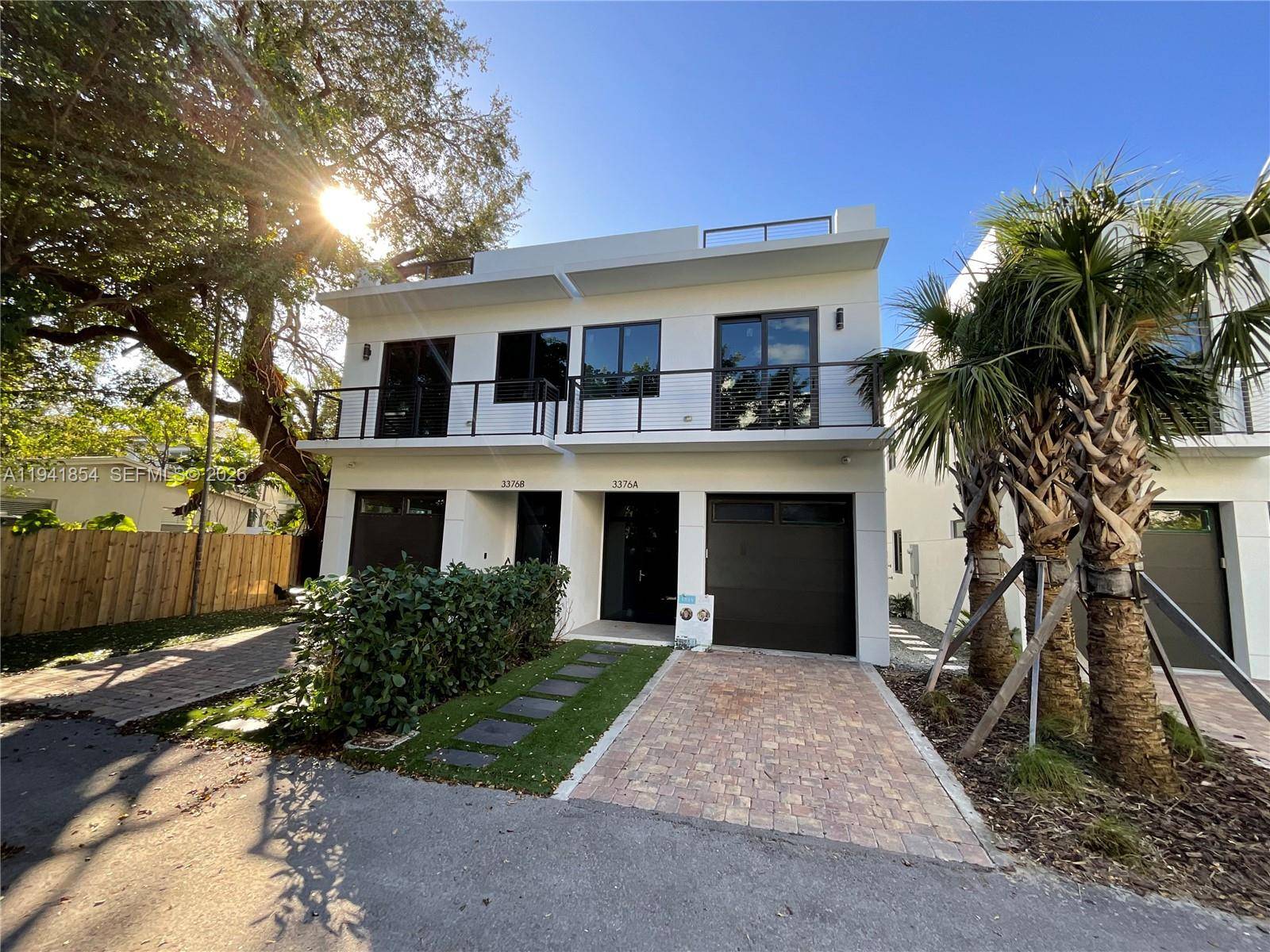 3376 Perry Frow DrMiami - Townhouse/Villa-Annual,Condo condo unit B - picture