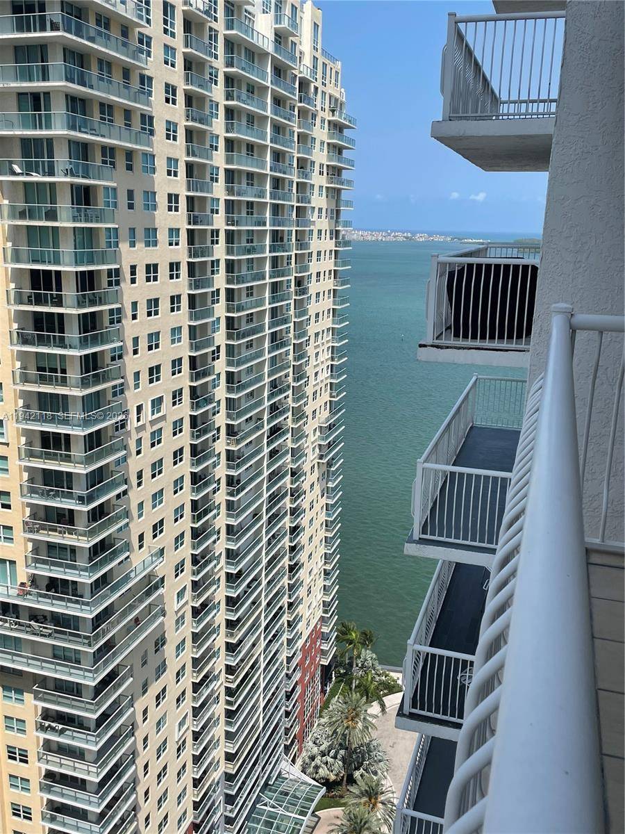 1200 BRICKELL BAY DRMiami - Condo/Co-Op/Seasonal,Condo condo unit 3104 - picture