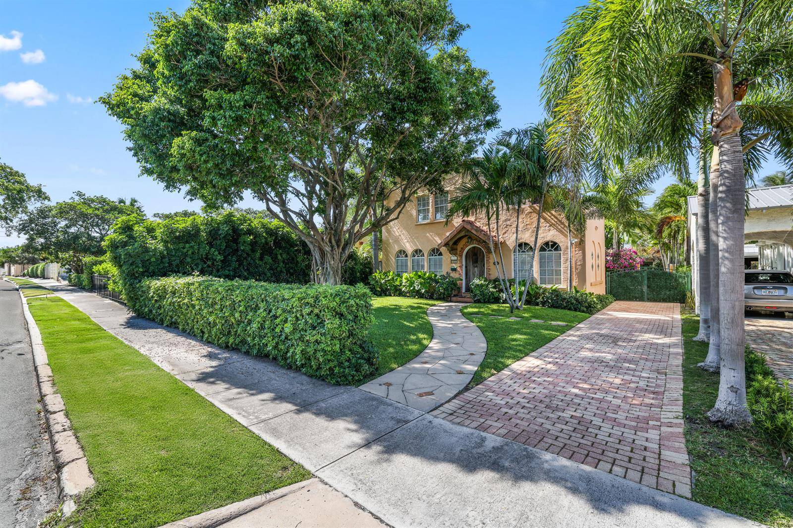 325 GreymonWest Palm Beach - picture