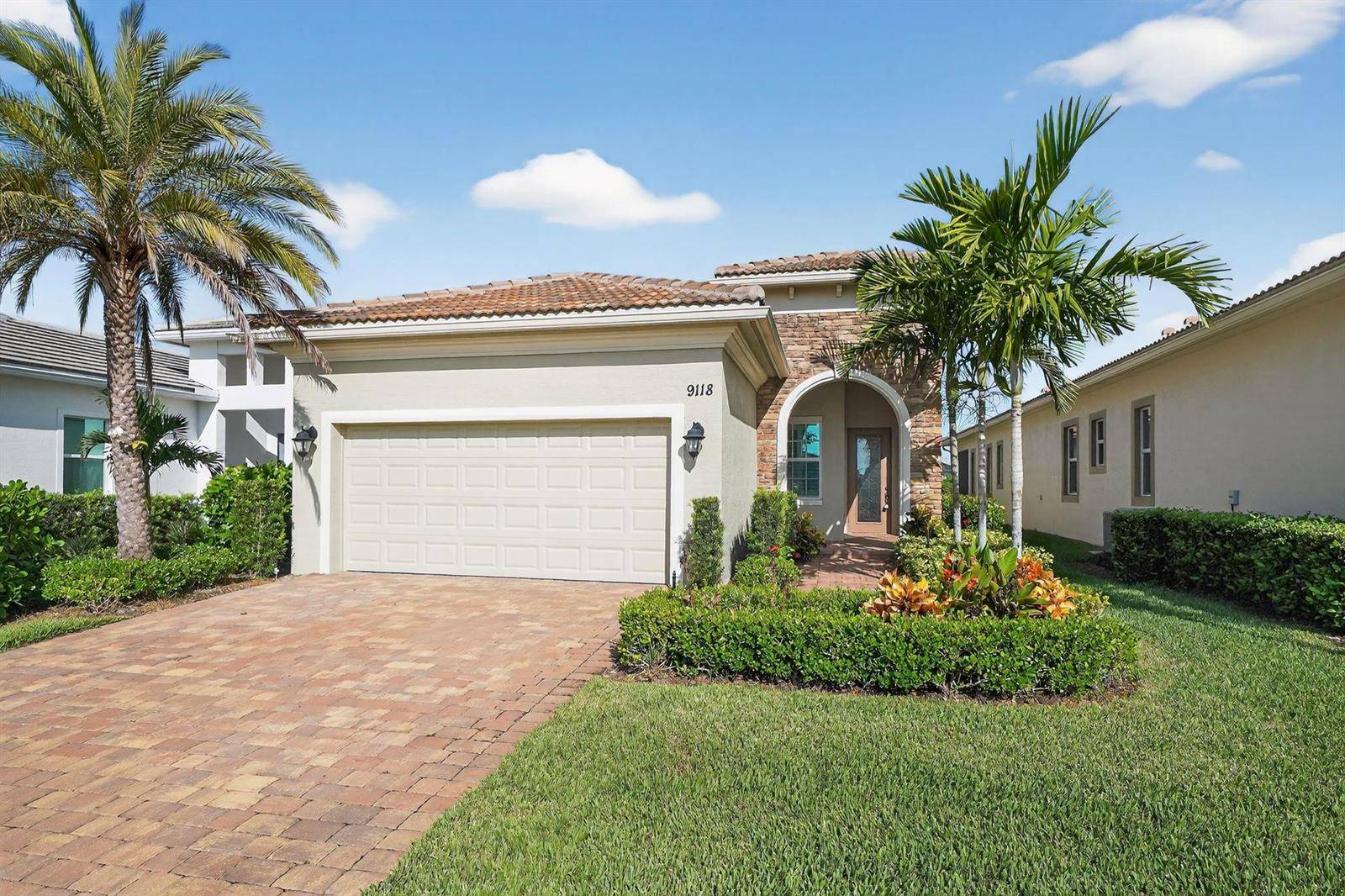 9118 SW MichelePort St. Lucie - picture