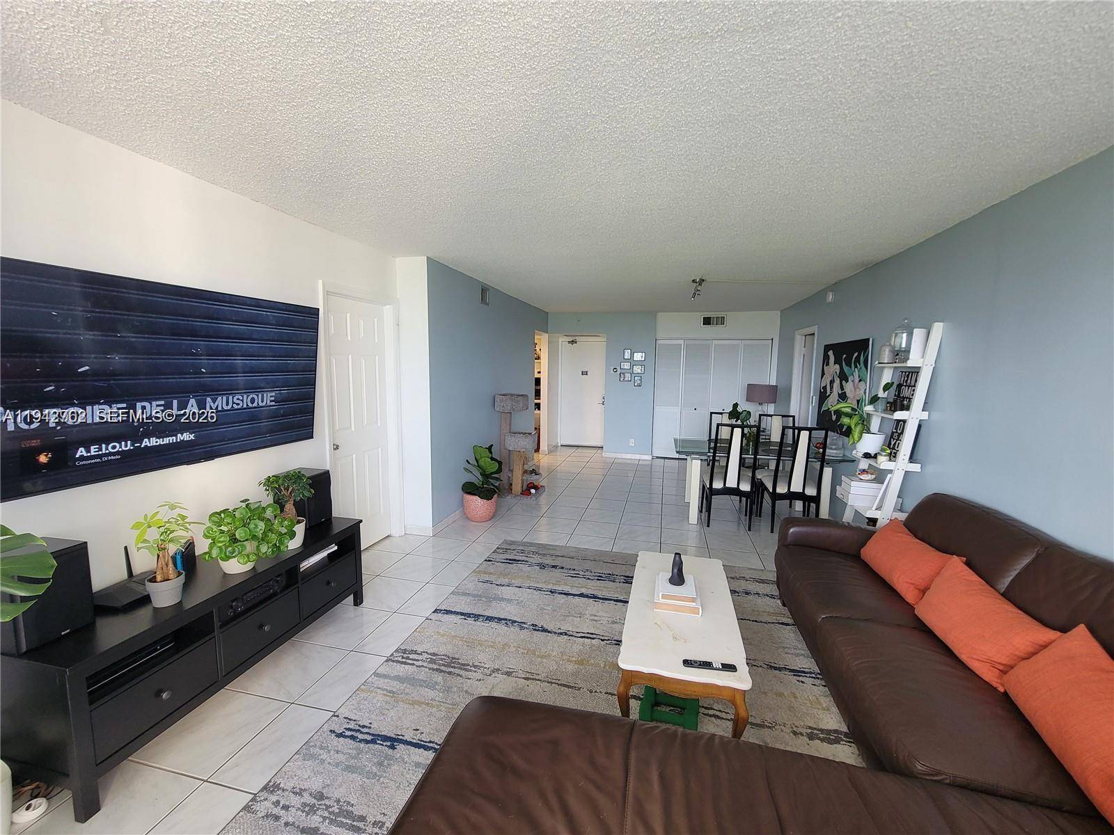 20301 W Country Club DrAventura - Co-Op 5+ Stories,Condo condo unit 1124 - picture