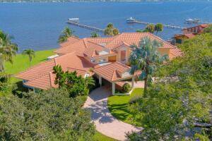 901 SE RiversideStuart - picture
