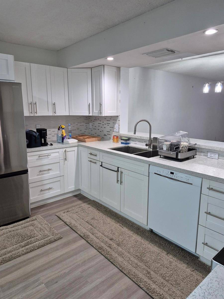 9717 SillsBoynton Beach - SUN VALLEY EAST CONDO,SUN VALLEY EAST condo unit 102 - picture