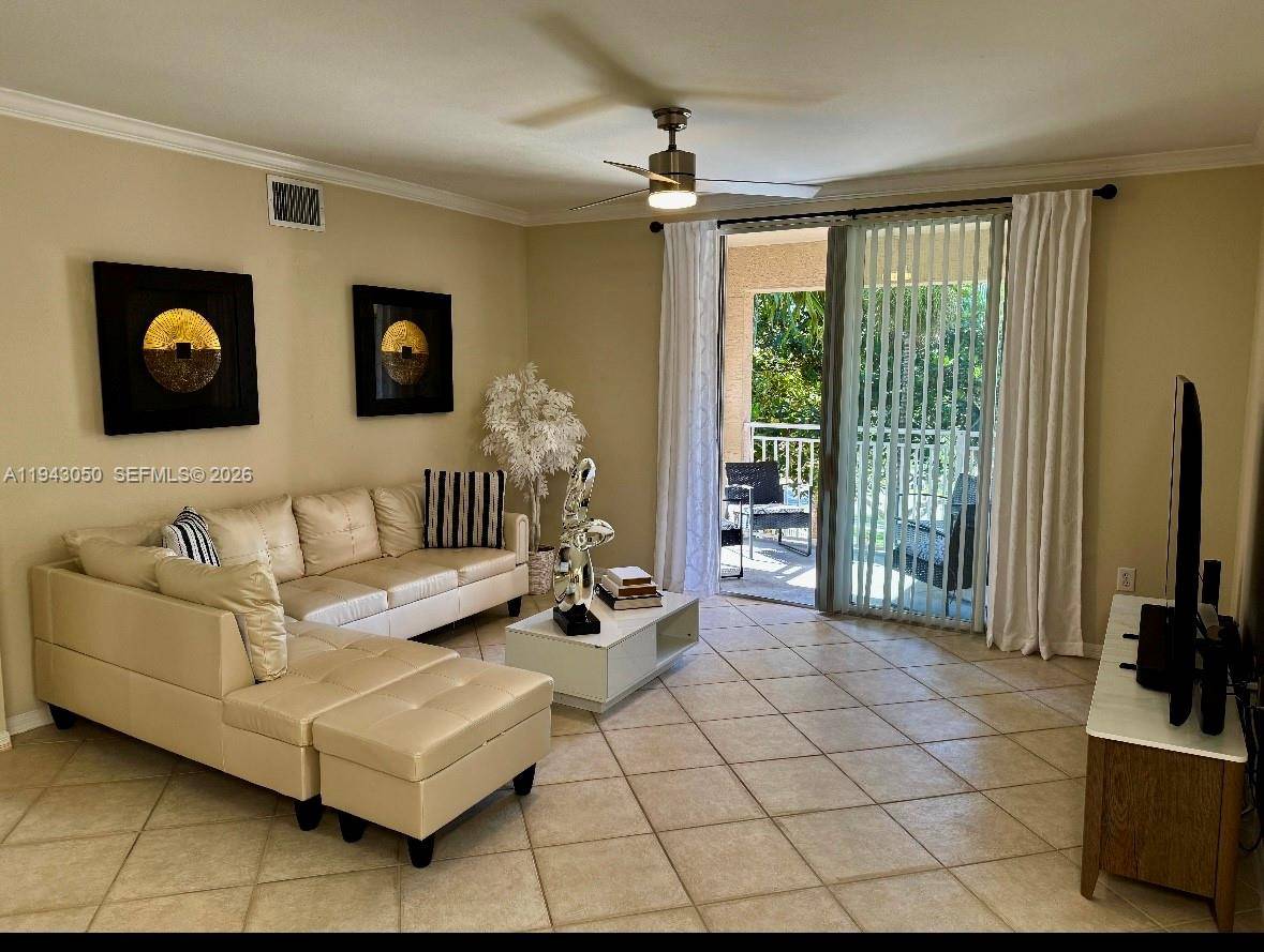 6434 Emerald Dunes DrWest Palm Beach - Condo 1-4 Stories,Condo condo unit 304 - picture