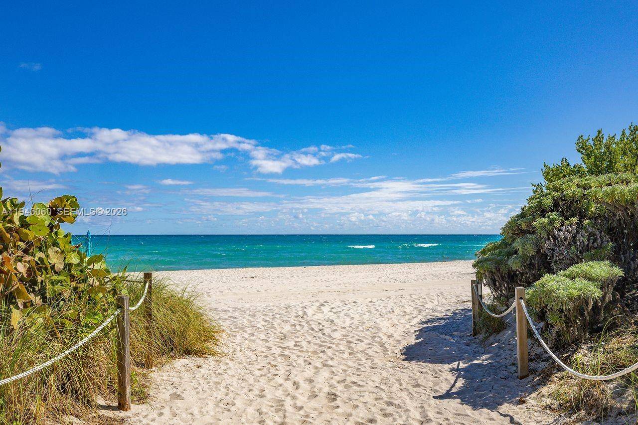 6767 Collins AveMiami Beach - Condo/Co-Op/Seasonal,Condo condo unit 1905 - picture