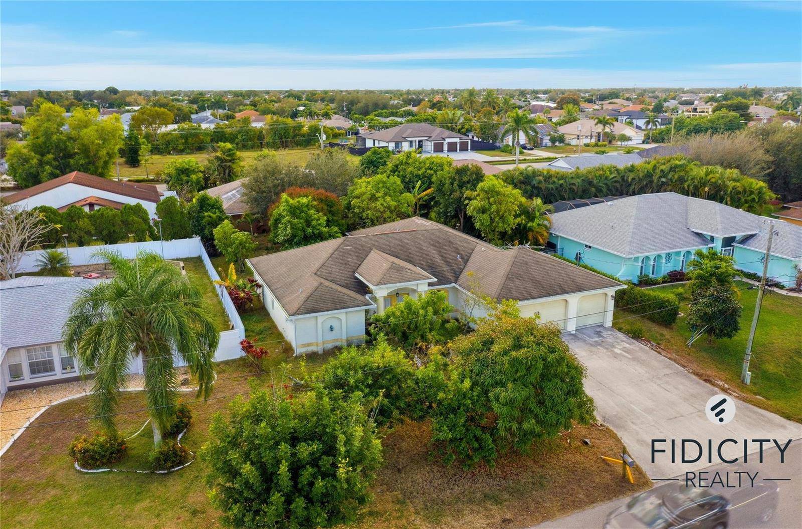 1322 NE Van LoonCape Coral - picture