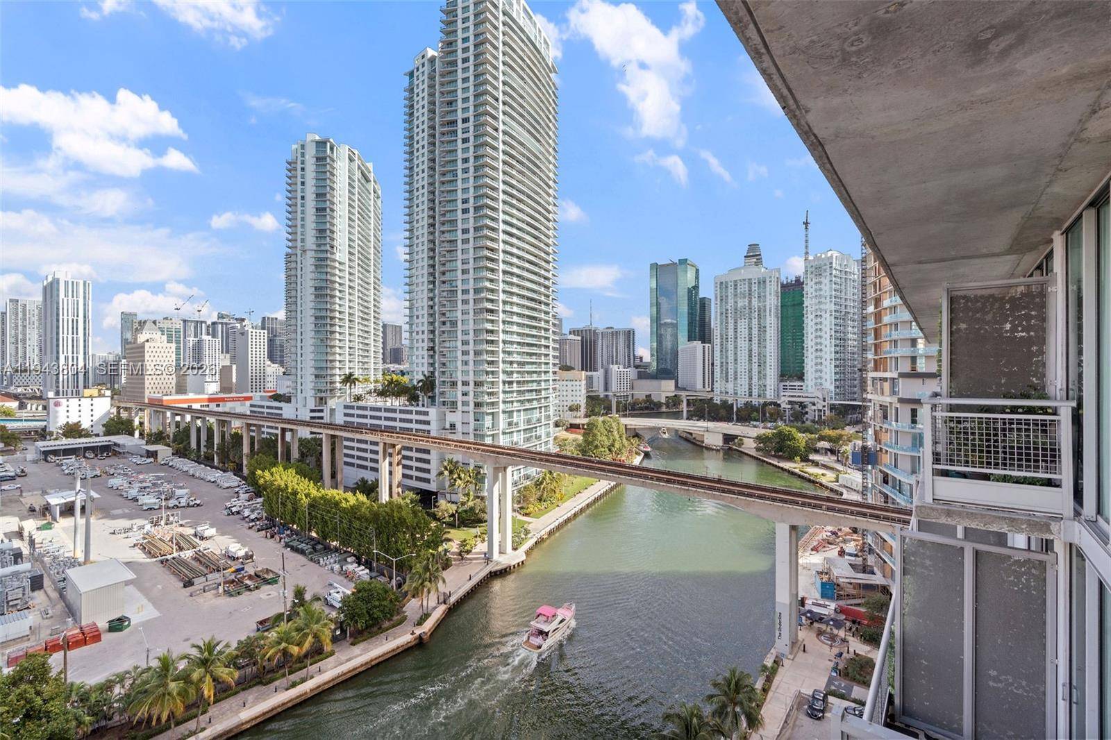 690 SW 1st CtMiami - Condo 5+ Stories,Condo condo unit 1517 - picture