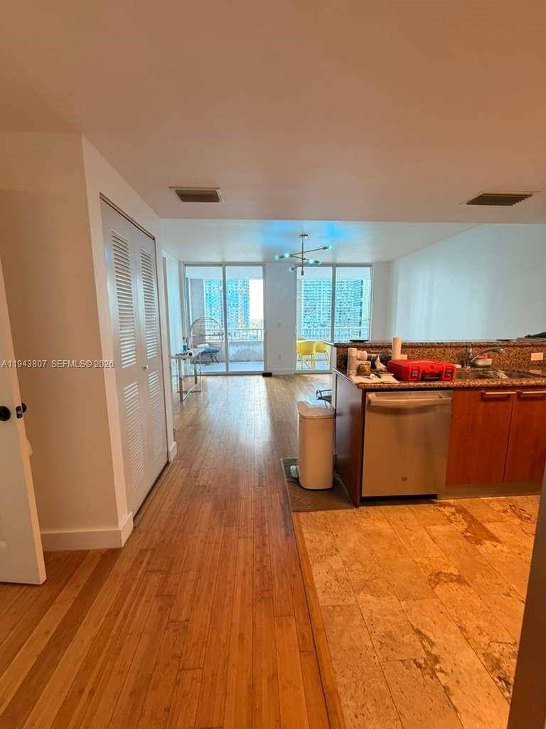 170 SE 14th StMiami - Condo 5+ Stories,Condo condo unit 1807 - picture