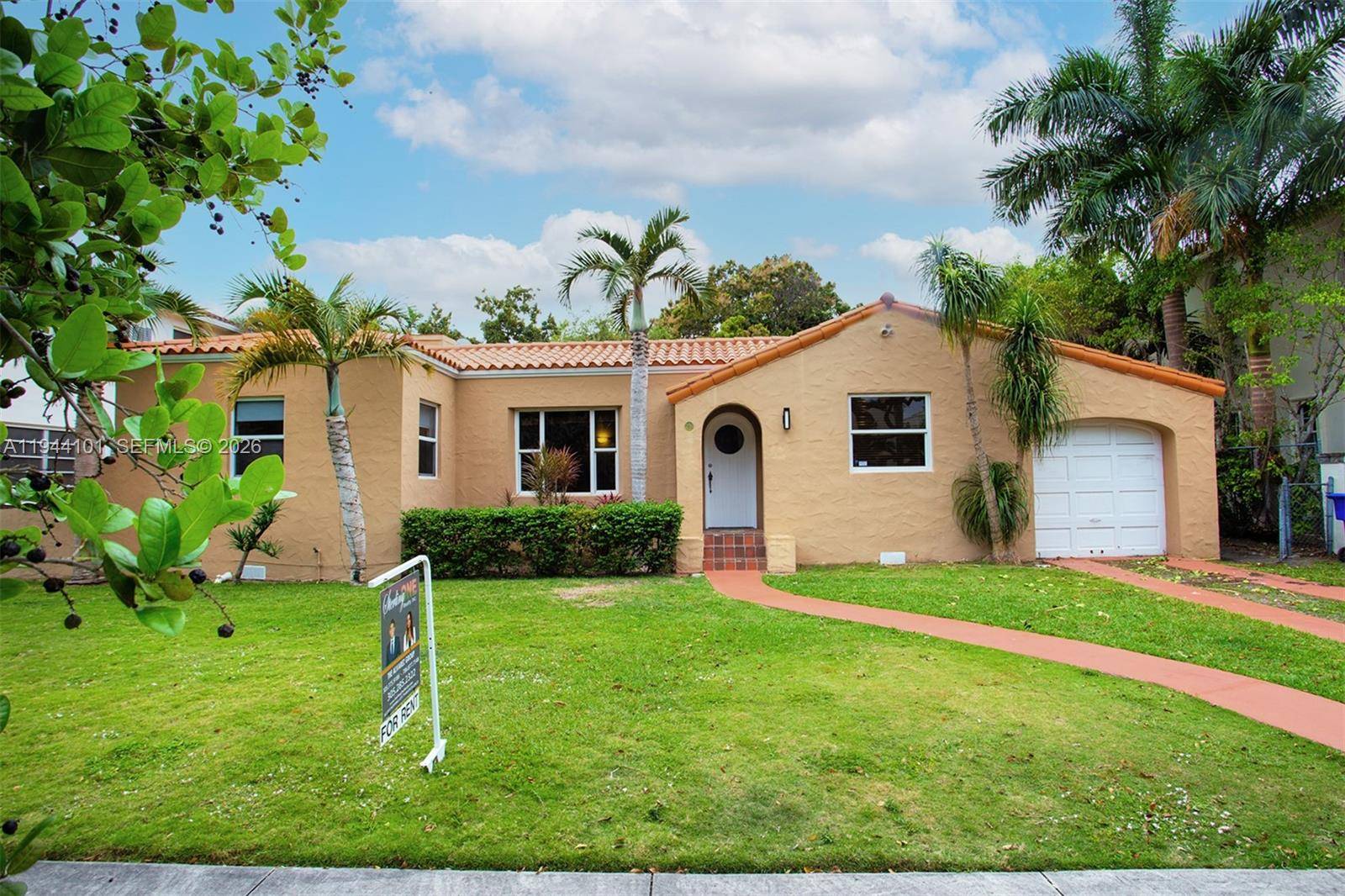 236 SW 28th RdMiami - picture