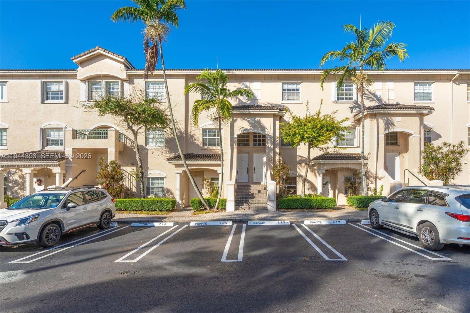 5670 NW 116th AveDoral - Townhouse condo unit 219 - picture