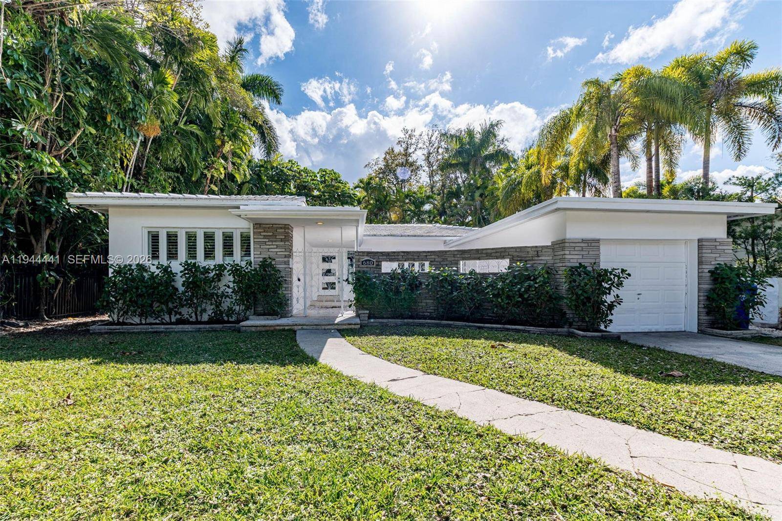 680 NE 57th StMiami - picture