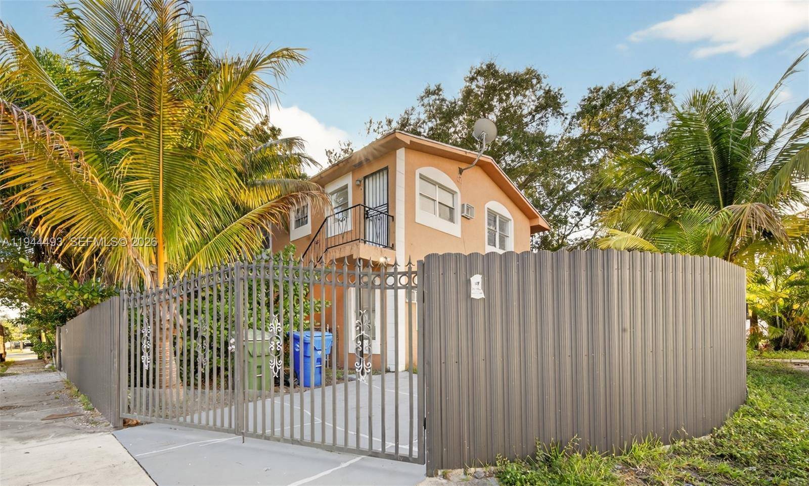 36 NE 64th TerMiami - picture